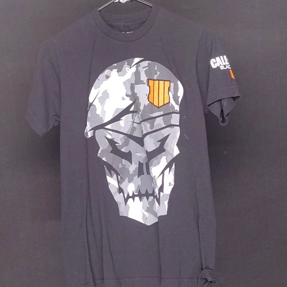 Call of Duty Graphic Tee Small Black